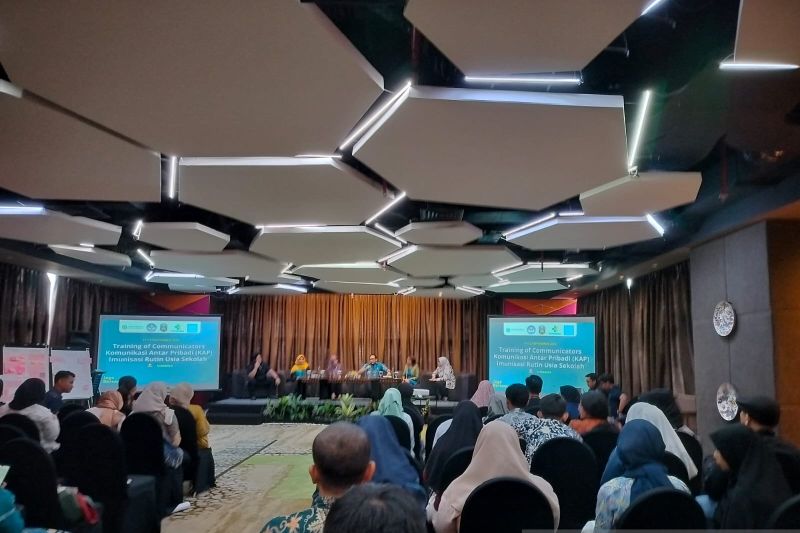 Kolaborasi Pemprov Jatim dan Komunitas Tingkatkan Imunisasi Anak