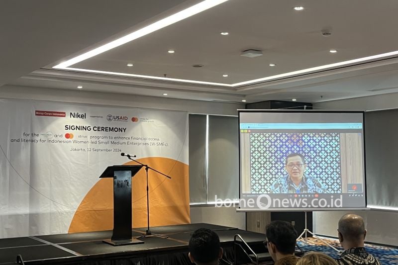 Deputi Bidang Koordinasi Ekonomi Makro dan Keuangan Kementerian Koordinator Bidang Perekonomian Ferry Irawan yang hadir secara virtual saat memberikan sambutan dalam agenda penandatanganan kerjasama antara Mercy Corps Indonesia dan Nikel di Jakarta, Kamis (12/9/2024). ANTARA/M. Baqir Idrus Alatas