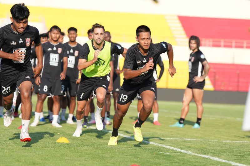 Malut United Siapkan Strategi Hadapi Semen Padang di Liga 1