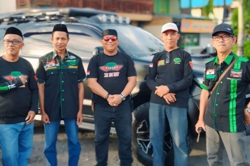 Pengurus RAPI dan ORARI yang memmberikan dukungan komunikasi untuk menyukseskan kegiatan peringatan Hari Koperasi Nasional yang dipusatkan di Kabupaten Kepulauan Selayar, Antara/HO- RAPI