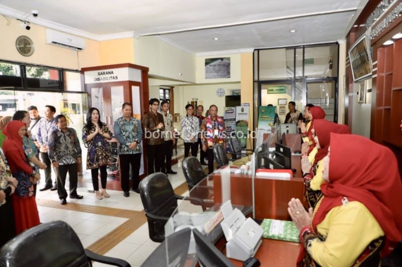 Pengadilan Negeri Amuntai Terima Penilaian Kinerja dari MA