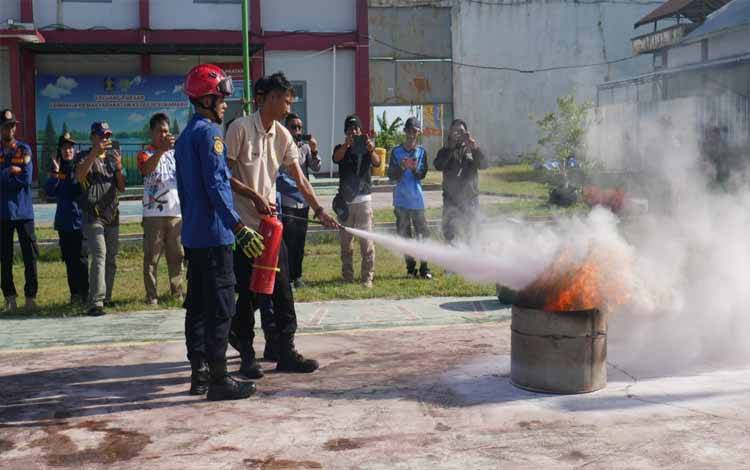 Antisipasi Kebakaran, Lapas Sukamara Menggelar Pelatihan Pemadam Kebakaran