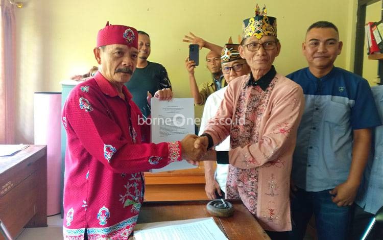 Damang Kecamatan Jekan Raya Kardinal Tarung Kembali Maju Ikuti Pemilihan Damang Kecamatan Periode 2024-2030