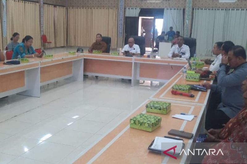 Bupati Teluk Wondama Luncurkan Perbup untuk Kurikulum Merdeka Belajar