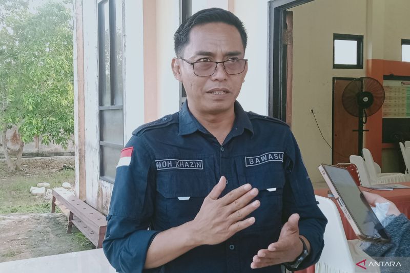 Ketua Bawaslu Kabupaten Penajam Paser Utara Muhammad Khazin. ANTARA/Nyaman Bagus Purwaniawan