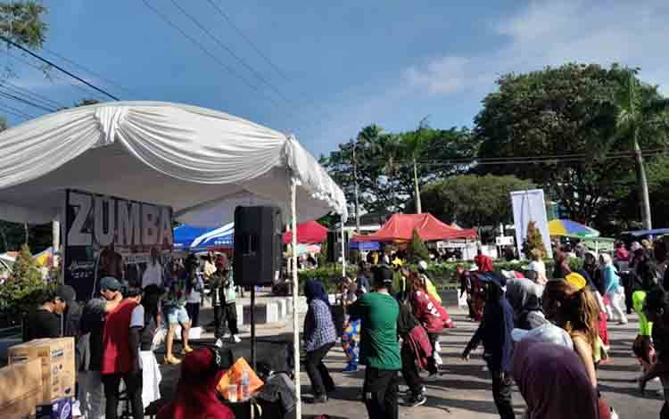 Zumba Ceria Bersama Willy - Habib Ismail di Kawasan CFD
