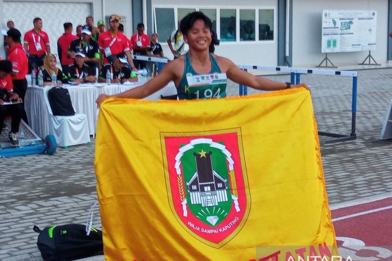 Dina Aulia Raih Emas Kedua di Lari 100 Meter Putri PON XXI