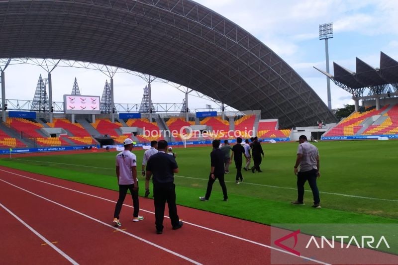 Babak Semifinal Sepak Bola Putra PON XXI Di Stadion Harapan Bangsa