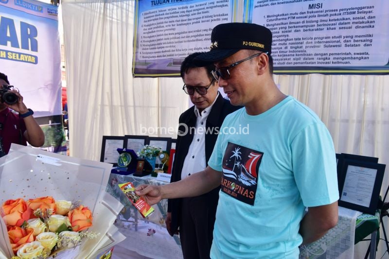 Pj Gubernur Sulsel Ajak Warga Selayar Jaga Kerukunan Jelang Pilkada