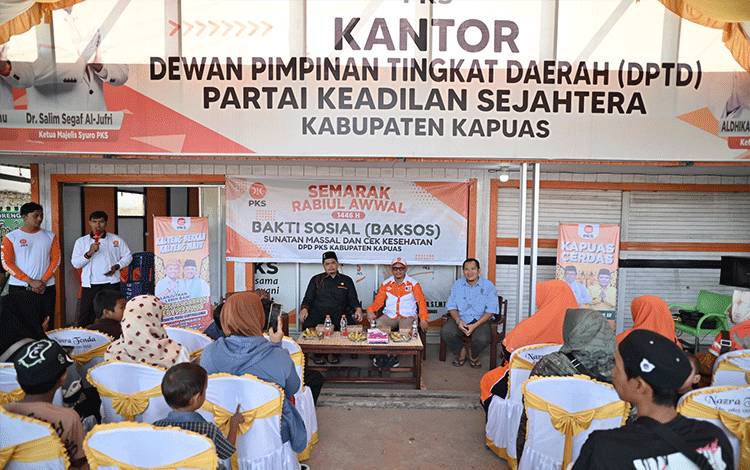 DPD PKS Kapuas Gelar Sunatan Massal