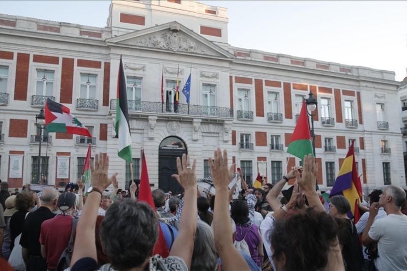 Demonstrasi Besar di Madrid Dukung Palestina Melawan Genosida