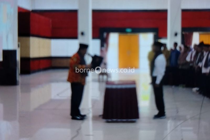 Bupati Agam Kukuhkan Anggota Bamus untuk Perpanjangan Jabatan