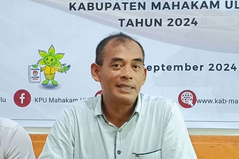 Ketua KPU Kabupaten Mahulu Paulus Winarno Hendratmukti (ANTARA/ HO Sahabat Perbatasan)