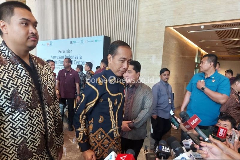 Jokowi Tegaskan Ekspor yang Dibuka Adalah Sedimen Laut, Bukan Pasir