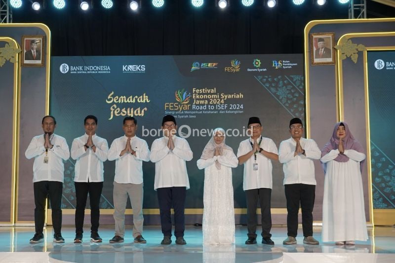 Kepala Kantor Perwakilan Bank Indonesia (BI) Jawa Timur Erwin G. Hutapea dalam penutupan Festival Ekonomi Syariah (FESyar) Indonesia 2024 regional Jawa di Surabaya, Jawa Timur, Minggu (15/9/2024). ANTARA/HO-BI Jatim