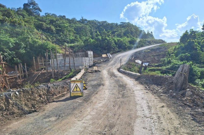 Perbaikan Jembatan Darurat Batulicin-Banjarbaru Ditutup Sementara