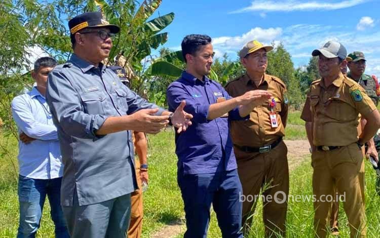 PLN Nusantara Power UP Pulang Pisau Dukung Co-Firing Biomassa dengan Penanaman Bibit Pohon Energi di Desa Rawa Subur