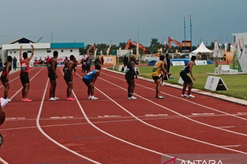 Sumatera Utara raih medali emas lari 4x400 meter campuran di PON XXI