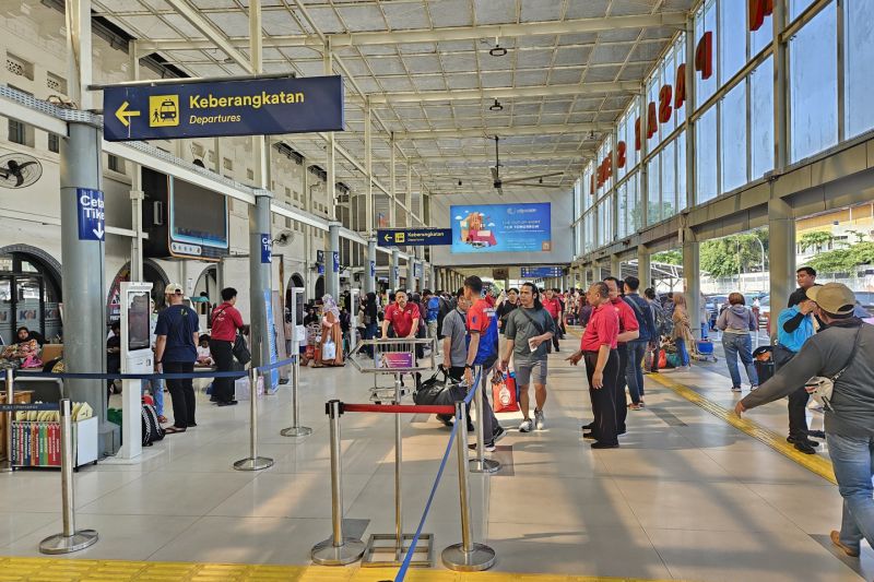 Suasana di Stasiun Senen pasca-libur Maulid Nabi. ANTARA/HO-Humas KAI Daop 1.