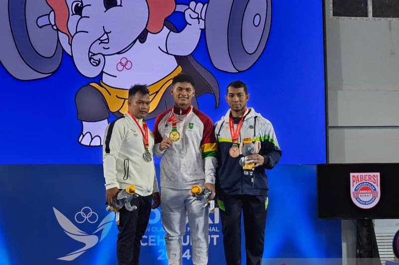 Andre Satria Pertahankan Emas PON dan Pecahkan Tiga Rekor