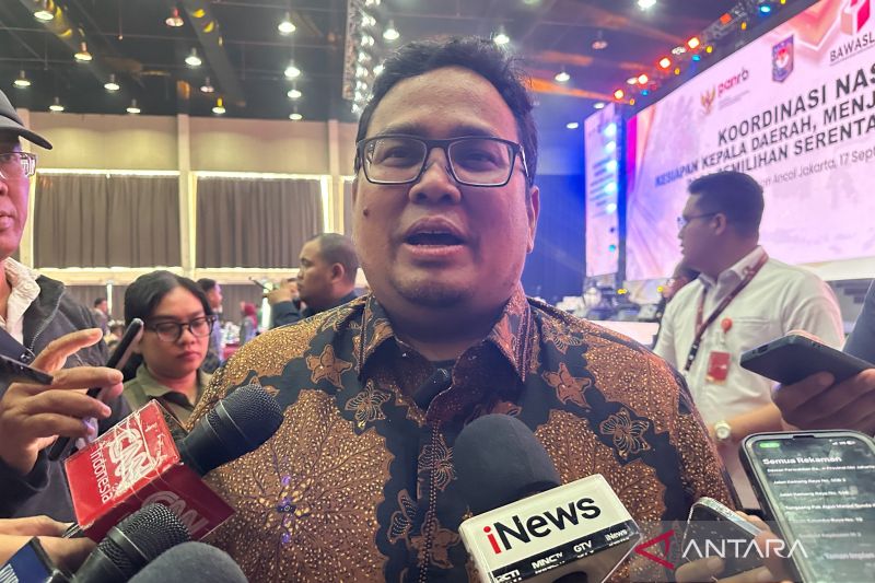 Ketua Bawaslu RI Rahmat Bagja saat memberikan keterangan pers di kawasan Ancol, Jakarta, Selasa (17/9/2024). ANTARA/Rio Feisal.