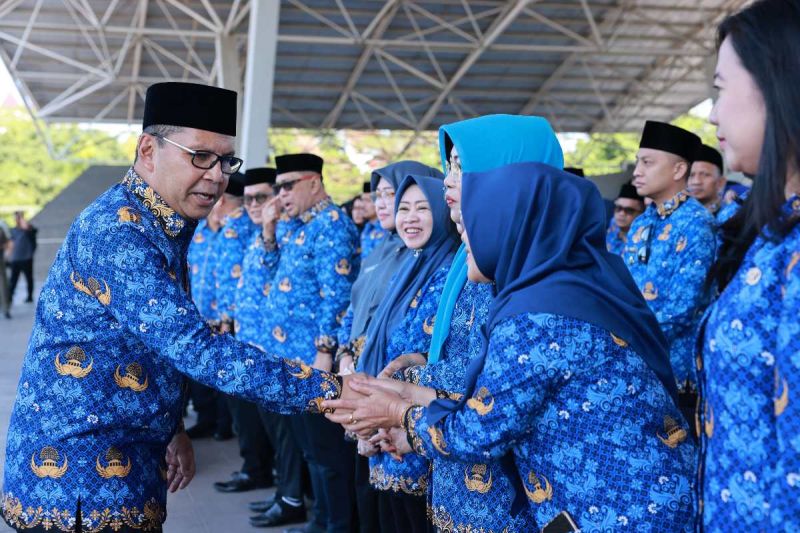 Wali Kota Makassar Moh Ramdhan Pomanto saat berpamitan cuti kepada para ASN untuk mengikuti tahapan kampanye pada Pilkada 2024 di Makassar, Selasa (17/9/2024). ANTARA/HO/Pemkot Makassar