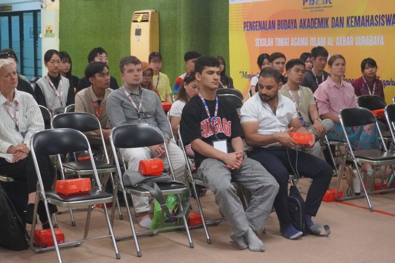 Mahasiswa Internasional Pelajari Kerukunan di Masjid Al-Akbar Surabaya