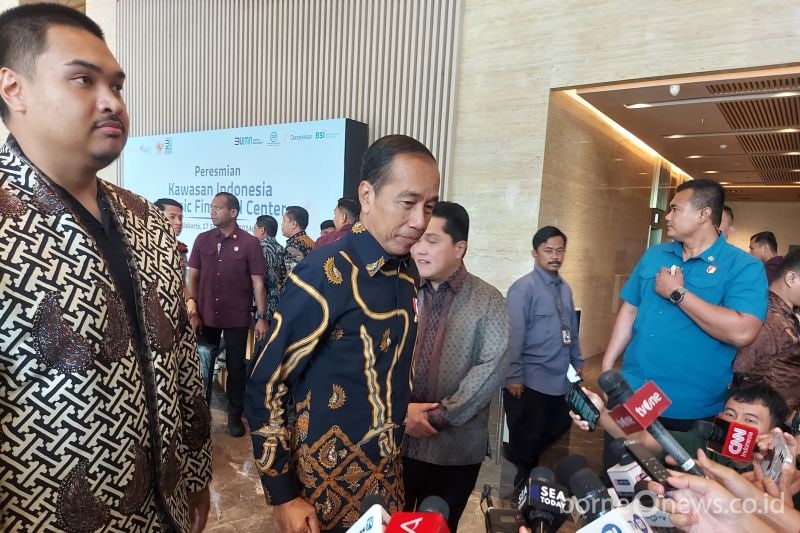 Presiden Jokowi Terima Masukan Buruh Soal Iuran Pensiun Tambahan