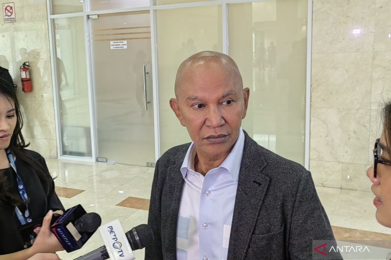 Ketua DPP PDI Perjuangan (PDIP) Said Abdullah di Kompleks Parlemen, Senayan, Jakarta, Selasa (17/9/2024). (ANTARA/Melalusa Susthira K.)