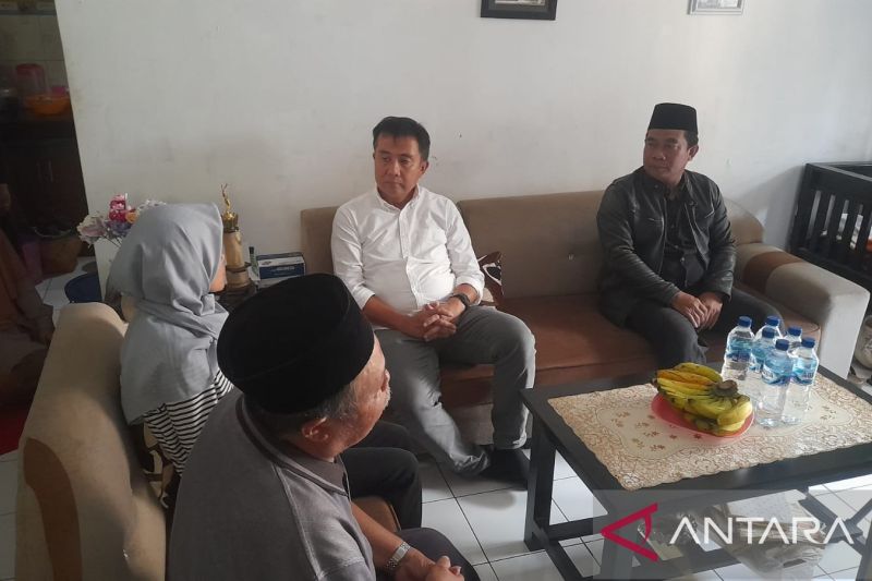 Pj Gubernur Jabar Soroti Kurangnya Sosialisasi Kerja Luar Negeri