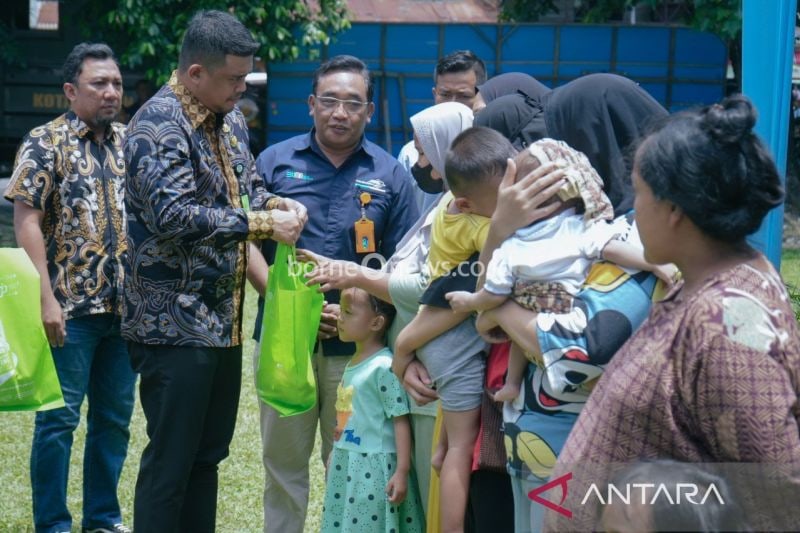 Wali Kota Medan Luncurkan Bantuan Pangan untuk Keluarga Rentan Stunting