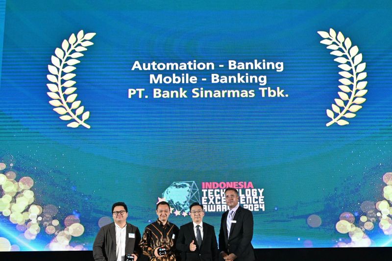 Bank Sinarmas Raih Penghargaan Untuk Inovasi SimobiPlus dan UMKM
