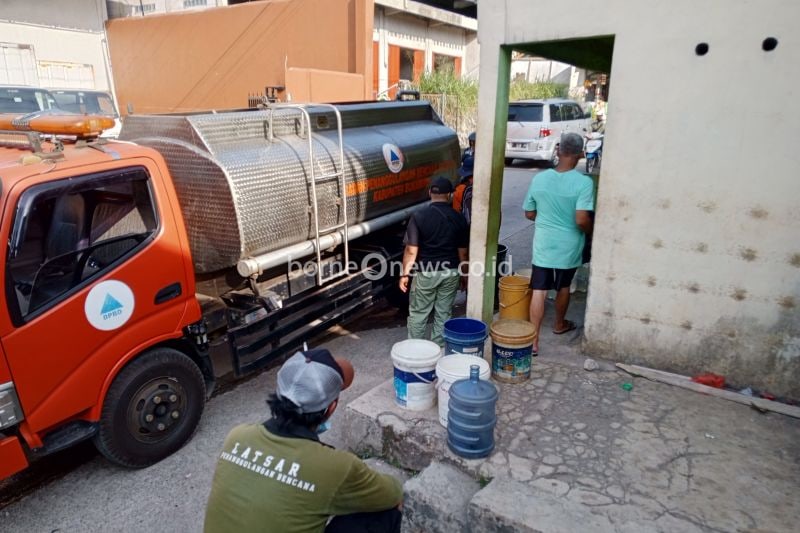 BPBD Sukabumi Salurkan Air Bersih ke Wilayah Terdampak Kekeringan