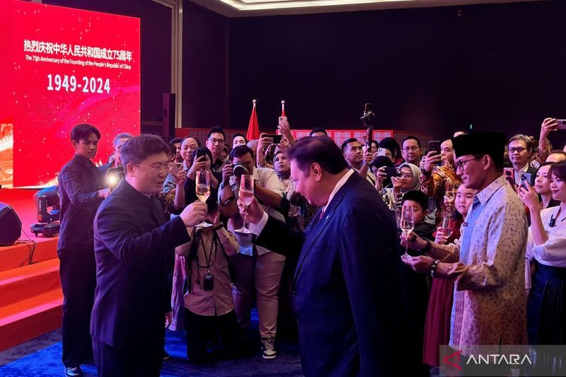 Perayaan 75 Tahun Republik China dan Hubungan dengan Indonesia