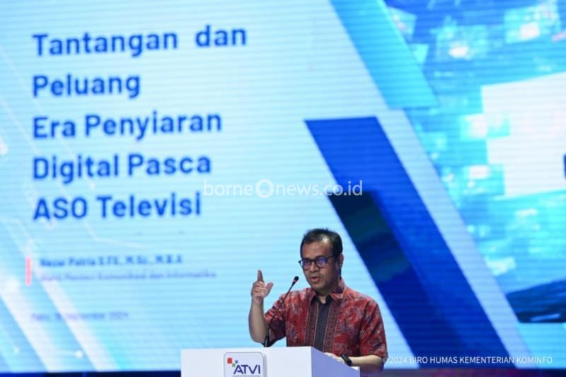 Arsip foto - Wakil Menteri Komunikasi dan Informatika Nezar Patria memberikan kuliah umum kepada mahasiswa Institut Media Digital Emtek (IMDE) di Jakarta Barat, Rabu (18/9/2024). (ANTARA/HO-Kemenkominfo)