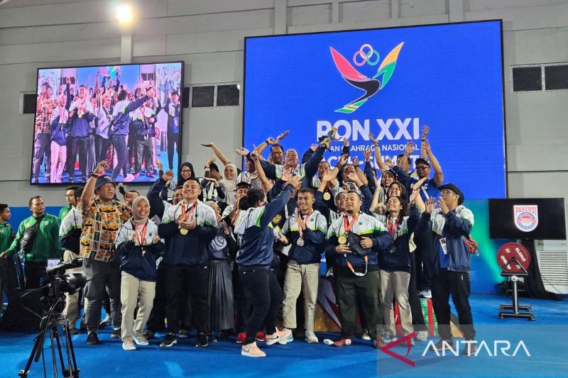Jawa Barat Raih Predikat Juara Umum Angkat Berat PON XXI