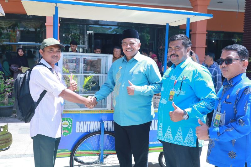 Pelatihan Pembuatan Bakso dan Pijat Tradisional di Siak untuk Tingkatkan Ekonomi Lokal