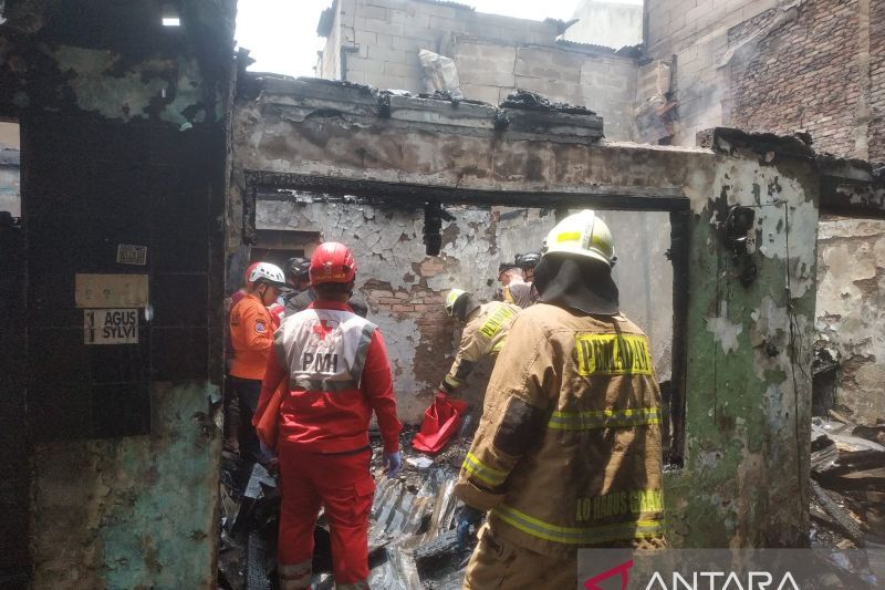 Puluhan Penyintas Kebakaran Cipinang Mengungsi di Mushalla Al Mujahidin