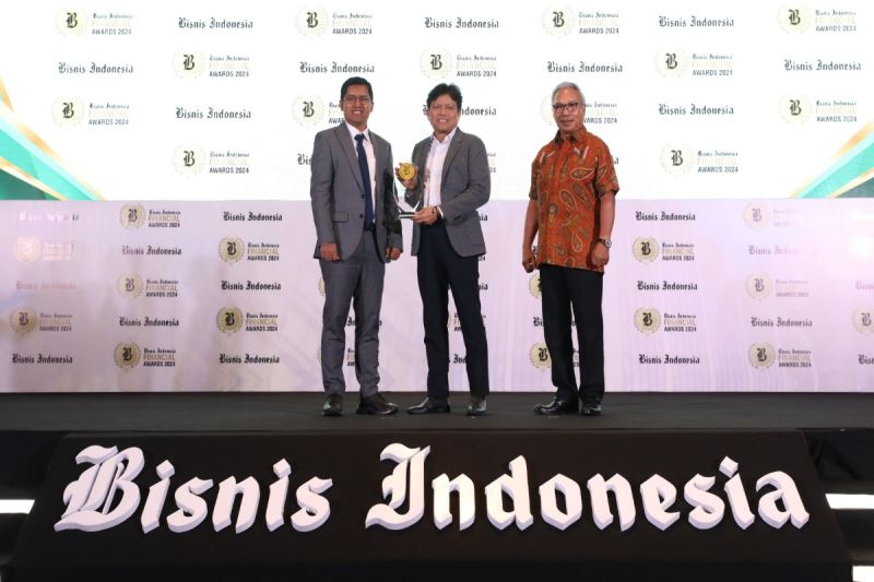 Bank Kalteng Raih Penghargaan Most Efficient BPD 2024 di Sumatera-Kalimantan