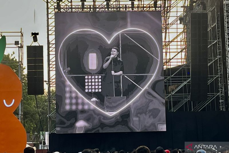 Tulus Tampilkan Lagu dari Album Pertama di Pestapora 2024