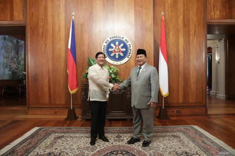 Prabowo Kunjungi Presiden Filipina untuk Perkuat Kerja Sama Pertahanan