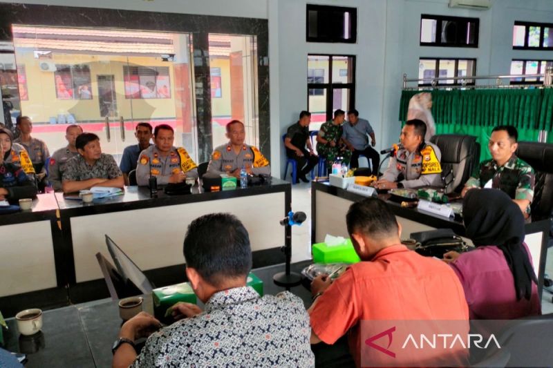 Personel Polres Rejang Lebong Amankan Pengundian Nomor Urut Pilkada