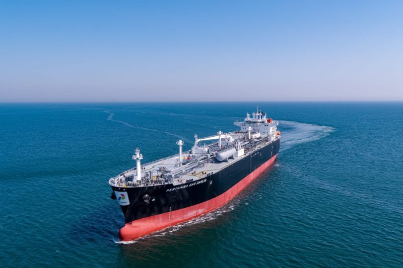 Ilustrasi - Salah satu kapal tanker gas raksasa "very large gas carrier" (VLGC), yakni Pertamina Gas Dahlia milik Pertamina International Shipping (PIS). ANTARA/HO-PIS