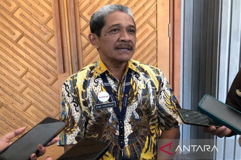 Kepala Dinas Penanaman Modal dan Pelayanan Terpadu Satu Pintu Kota Pekalongan Beno Heritriono. ANTARA/Kutnadi