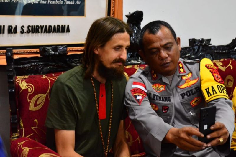 Pilot Susi Air Philip Mark Marthens Berhasil Dibebaskan dari Sandera