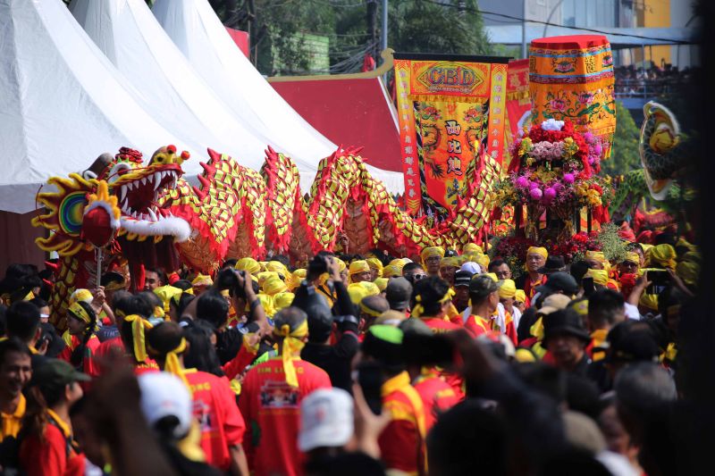 Ritual khas budaya gotong toapekong yang dilaksanakan di Kota Tangerang, Banten, Sabtu. ANTARA/HO-Pemkot Tangerang