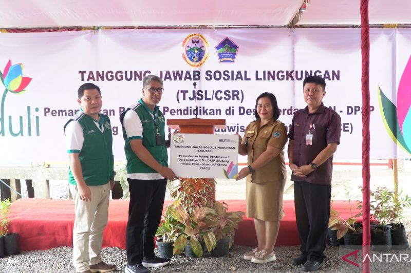 PLN Tingkatkan Pendidikan dan Pariwisata di Desa Palaes Minahasa