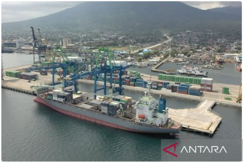 Suasana Pelabuhan Bitung, Sulut, Minggu (11/2/2024). ANTARA/HO-Humas Pelindo.