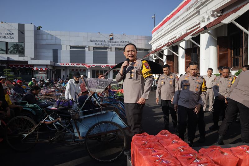 Arsip foto - Kapolrestabes Surabaya Kombes Pol Pasma Royce. ANTARA/HO-Humas Polrestabes Surabaya