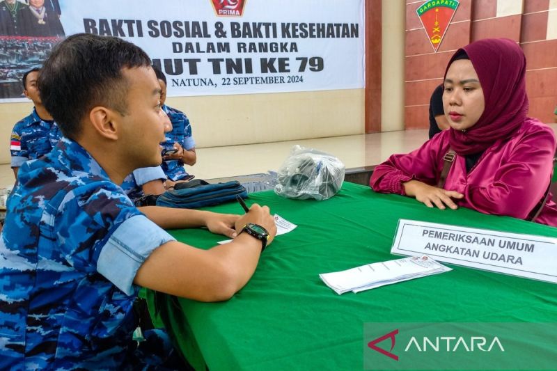 Bakti Sosial TNI di Natuna, Rayakan HUT ke-79 dengan Peduli Masyarakat
